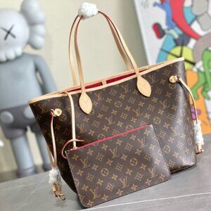Louis Vuitton Monogram Neverfull MM Tote With Pouch -No Box